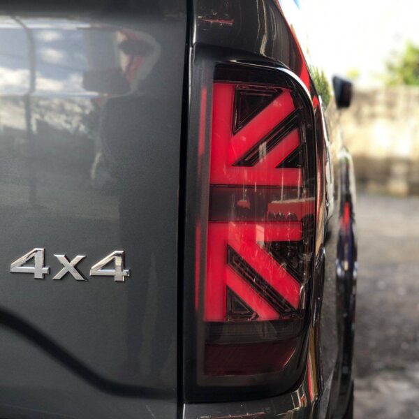 Second image of Sonar Nissan Navara 2015-UP Light Tube Tail