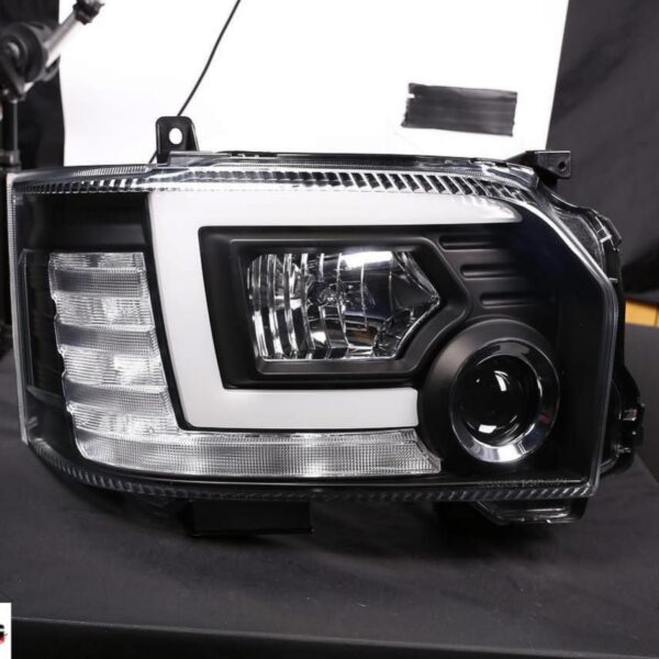 Sonar Toyota Hiace 2015-UP headlights