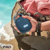 WIWU-H3-Clip-Fun-Portable-Speaker2.jpeg
